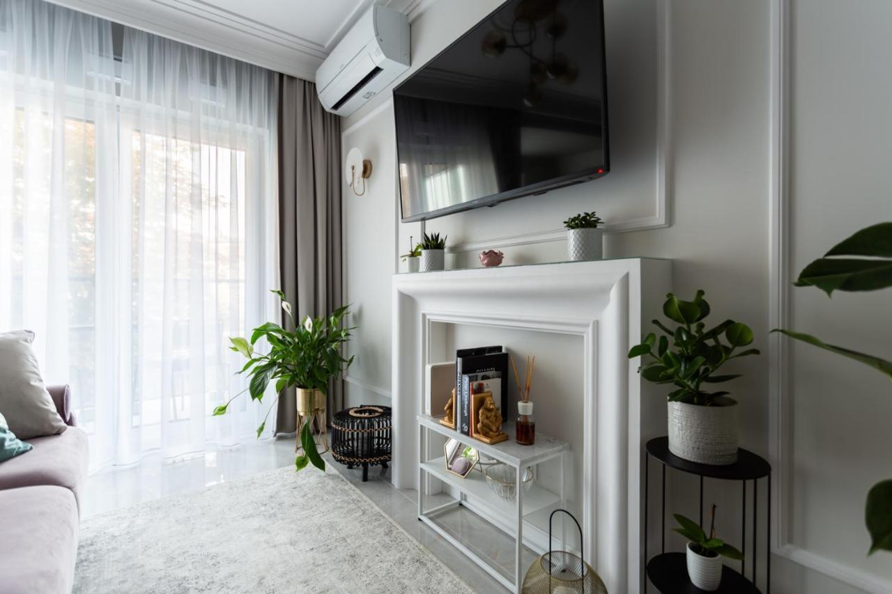 Golden Apartment, So Close To Rynek! Free Parking Included. Apartment