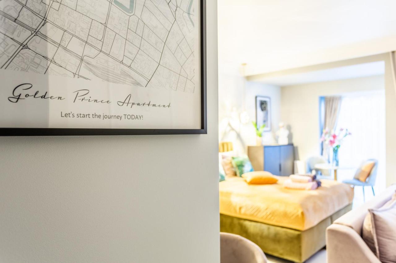 Golden Apartment, So Close To Rynek! Free Parking Included. Appartamento Breslavia